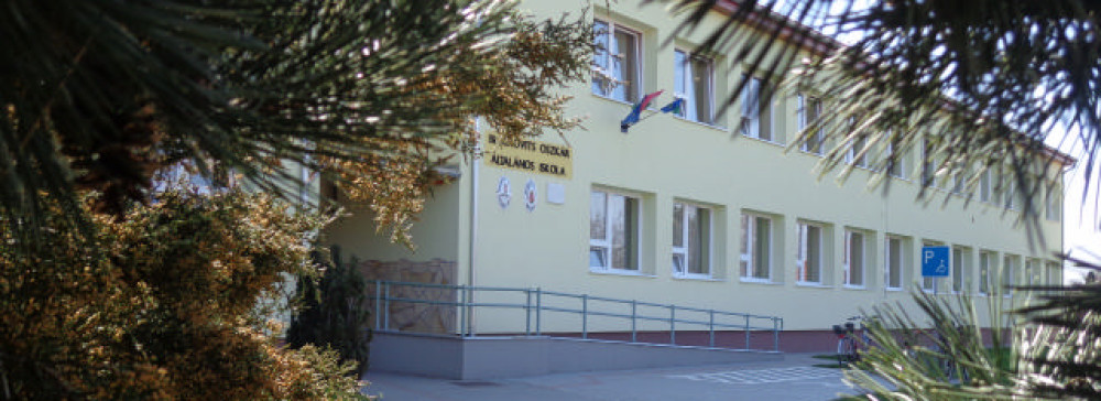 Üdvözöljük!